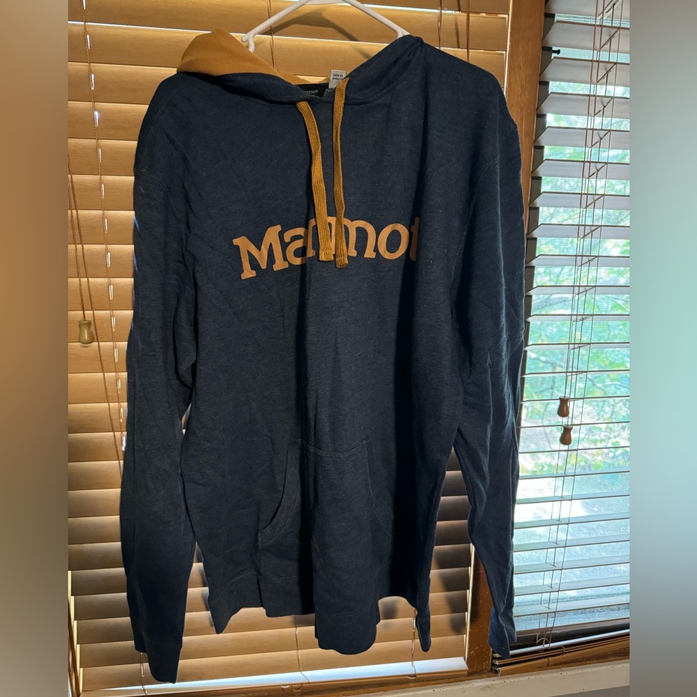 XXL marmot hoodie